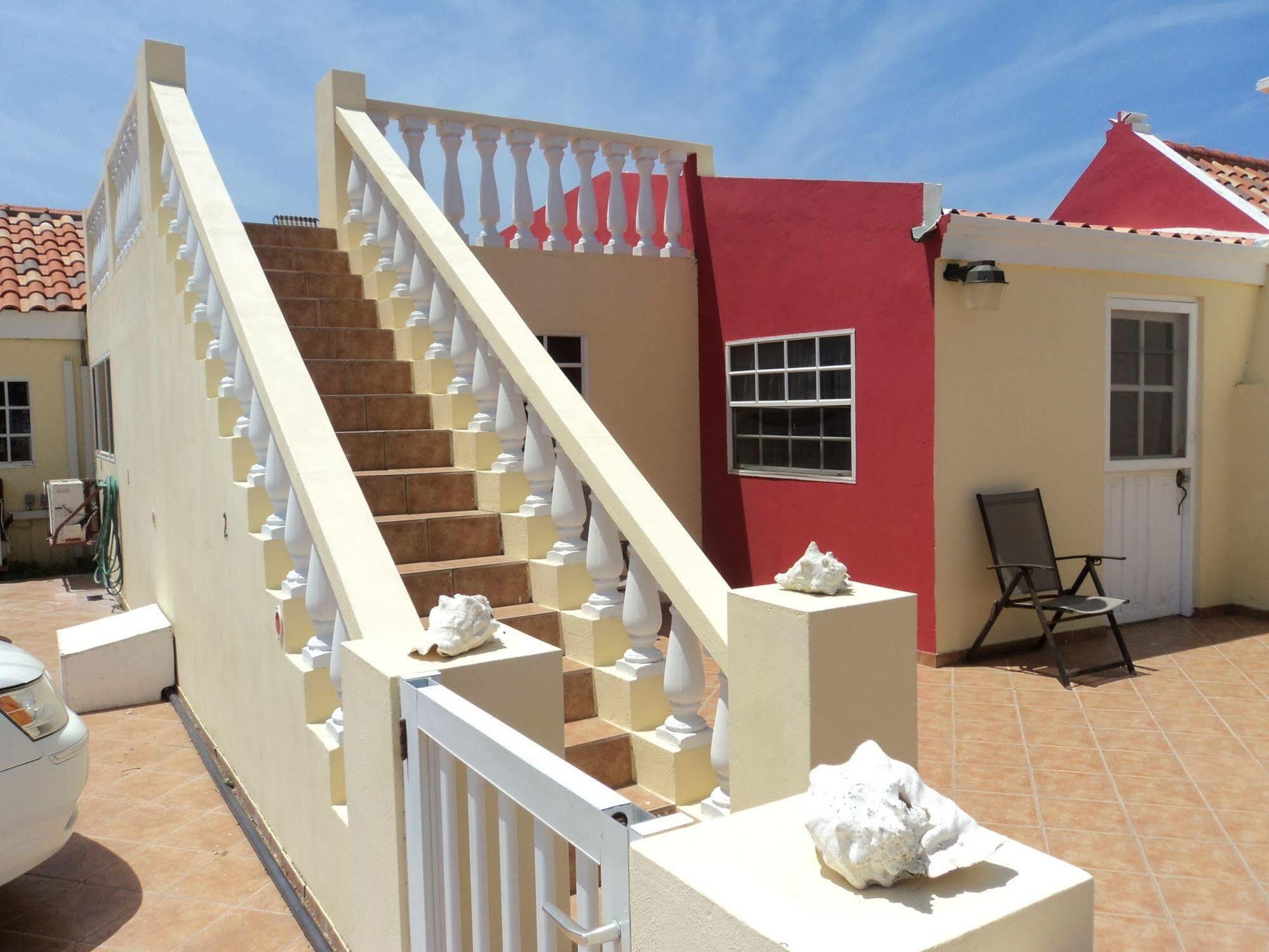 Aruba Cunucu Residence 팜비치 외부 사진