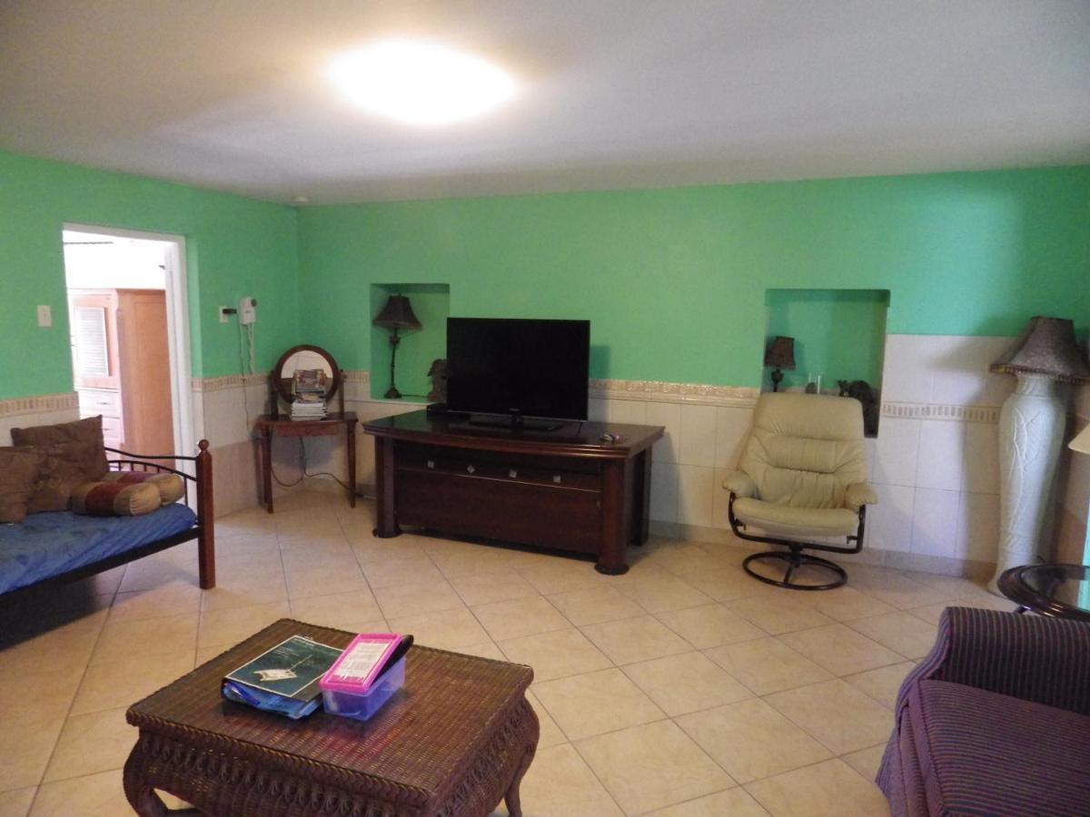 Aruba Cunucu Residence 팜비치 외부 사진